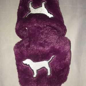 👡 Purple slippers